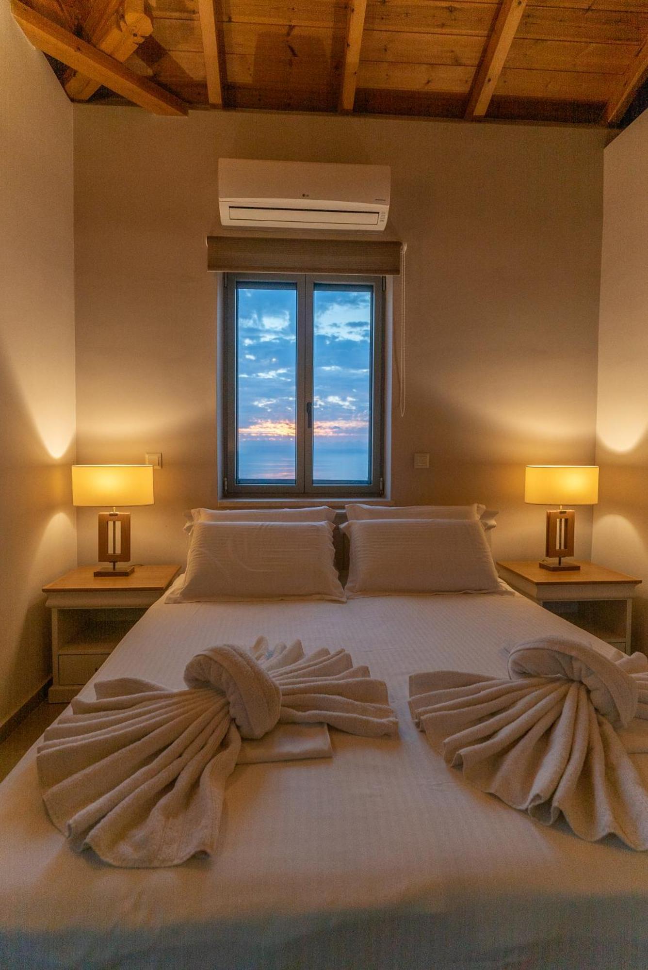 Mythos Villas 스투파 외부 사진
