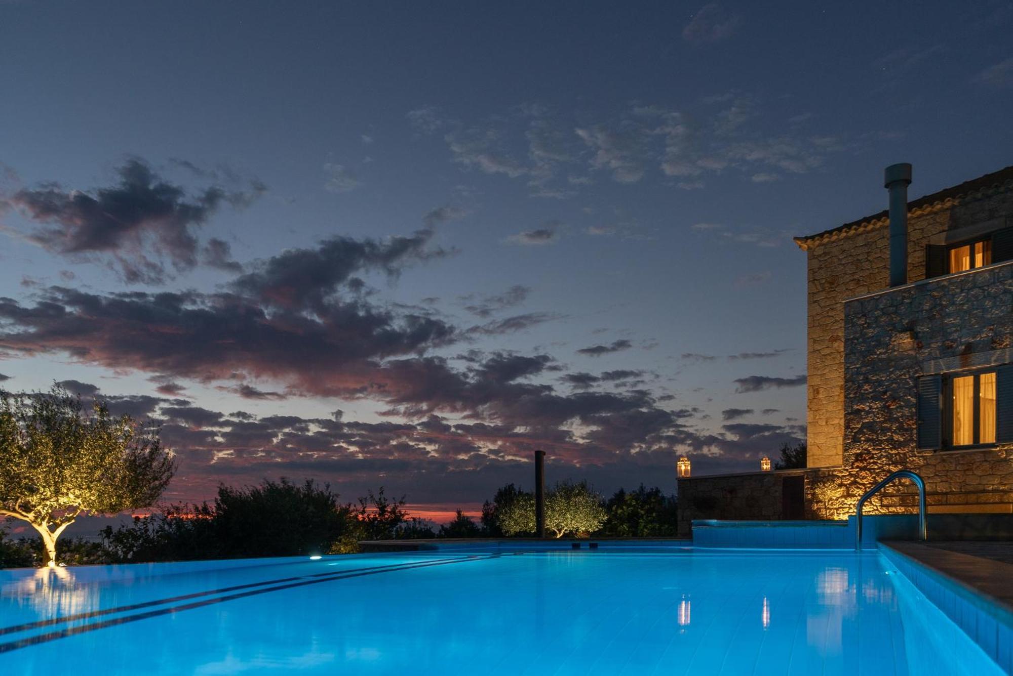 Mythos Villas 스투파 외부 사진