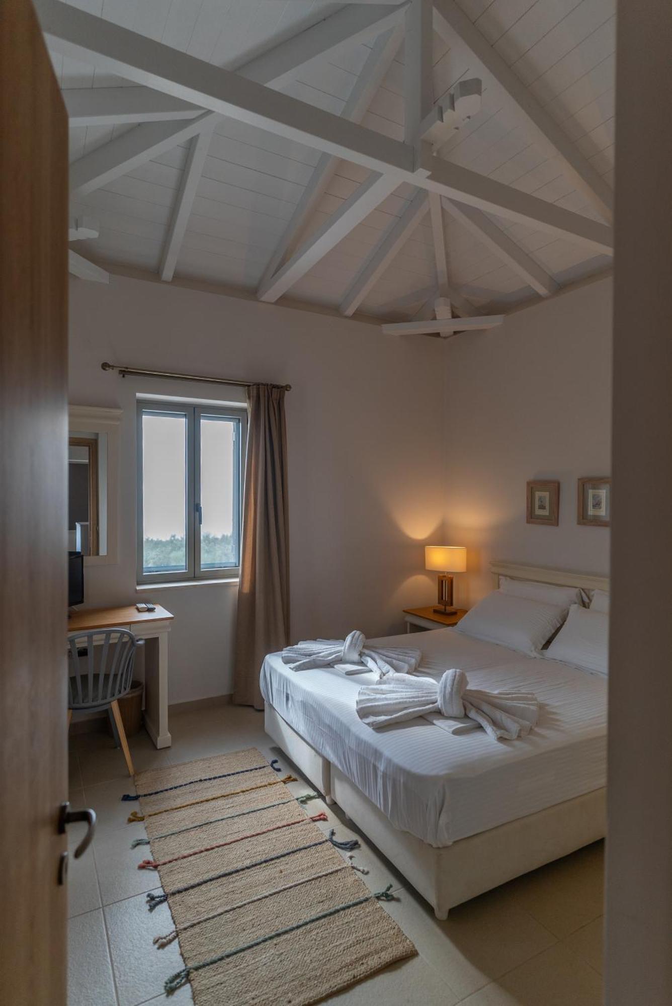 Mythos Villas 스투파 외부 사진